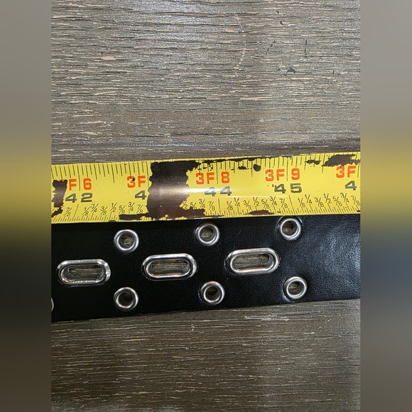 Vtg Mudd Black Leather Silver Rivet Punk Rock Emo Goth Belt XL 46'L - Picture 5 of 13